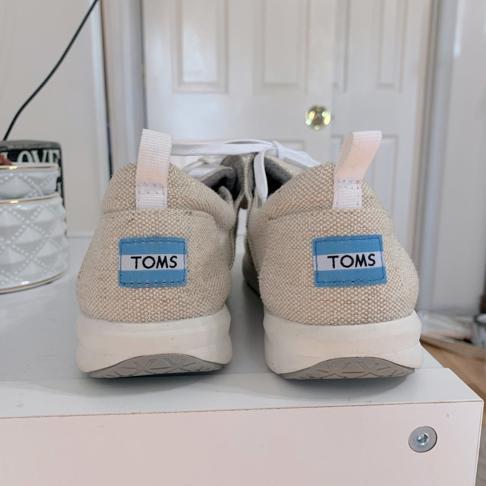 Toms Sneakers